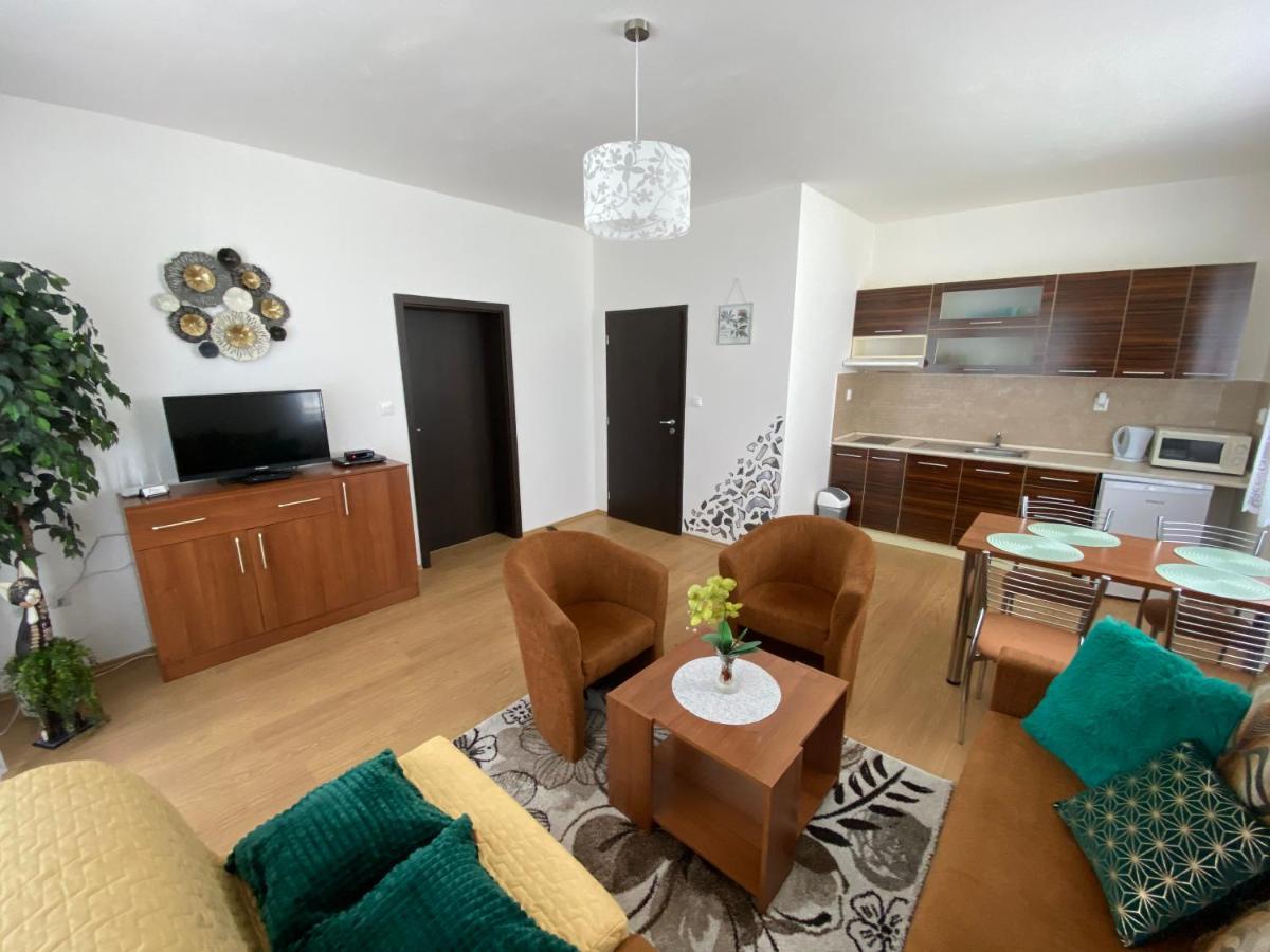 Apartments Monty Подгайска Экстерьер фото